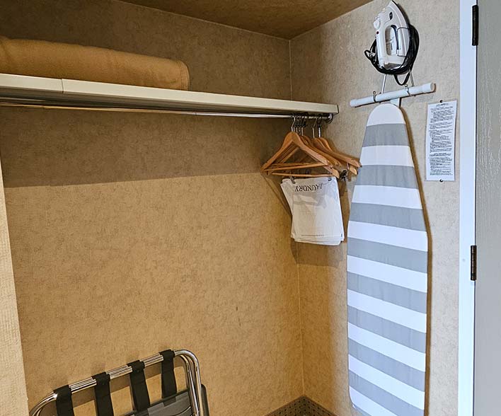 Double Queen Room