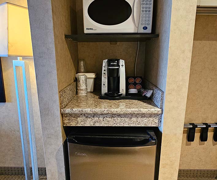 Double Queen Deluxe Room